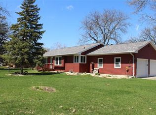 302 Halcyon Pl, Fort Atkinson, WI 53538