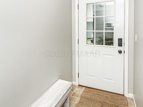 3rd image of 1414 21st Ave S