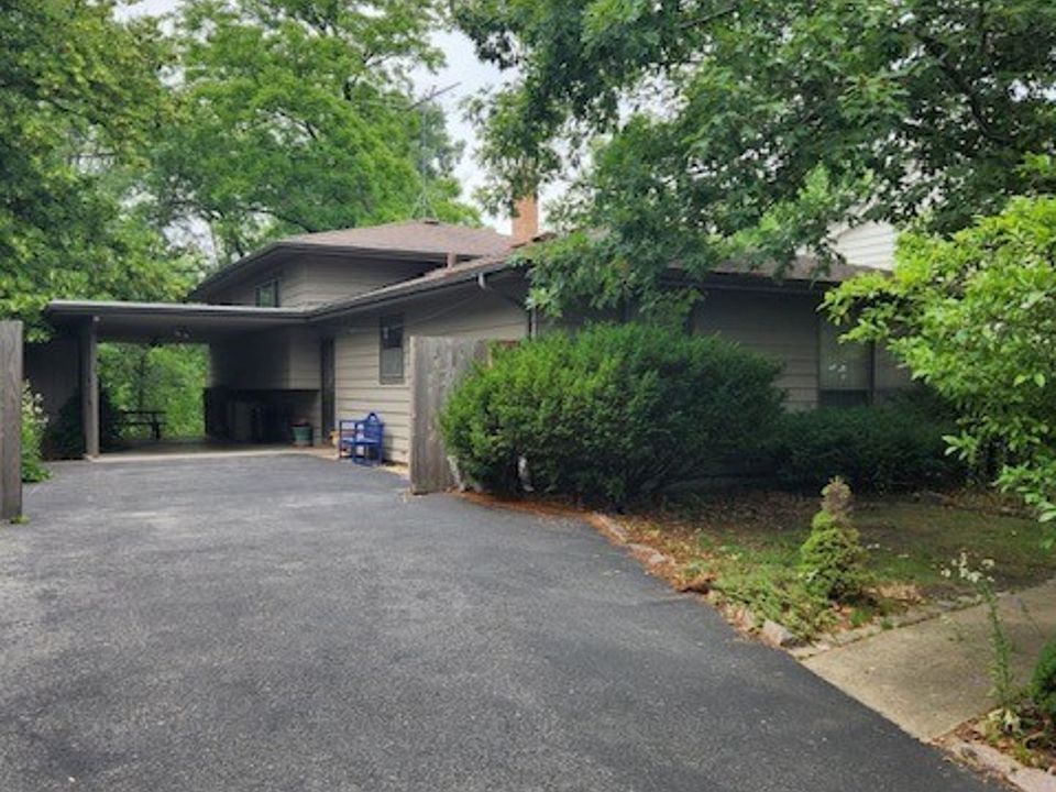 1st image of 4812 Wallbank Ave