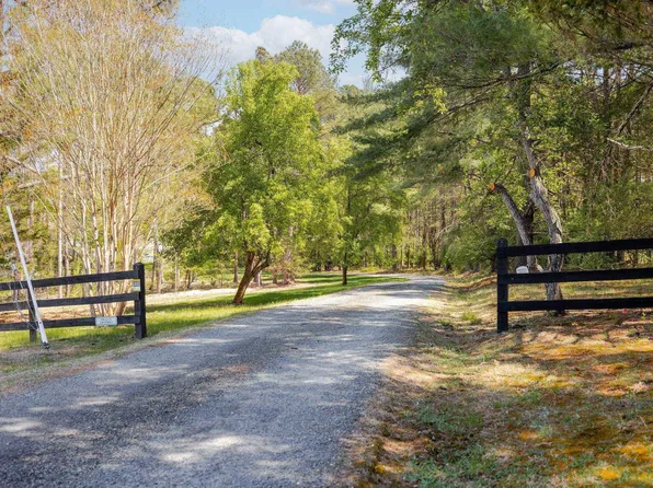 00 Garth Road, Charlottesville, VA 22901