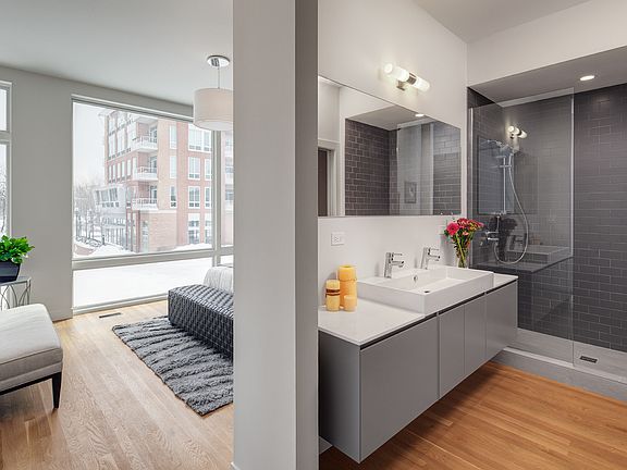 3rd image of 455 W Hobbie St #5