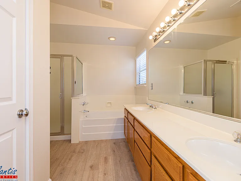 6325 Windrow Ct — Photo 10