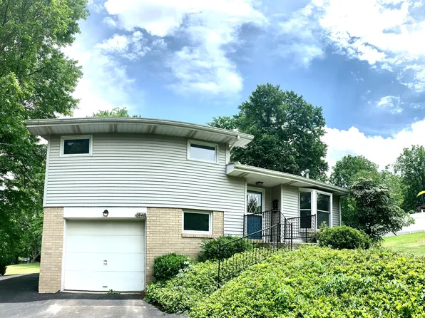 648 Bedford Rd, West Middlesex, PA 16159