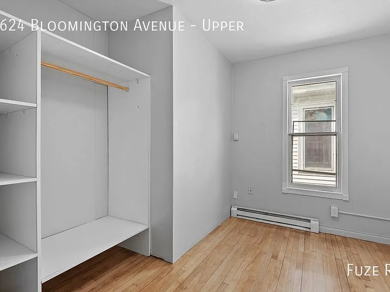 3624 Bloomington Ave #UPPER — Photo 12