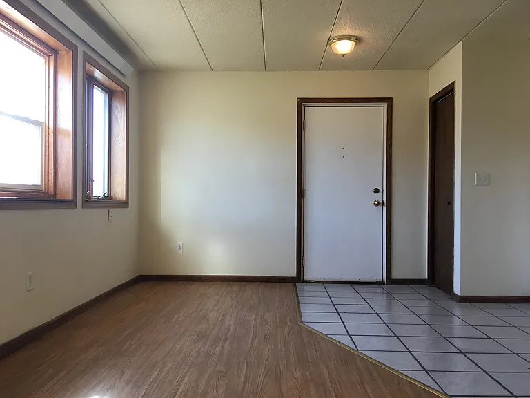 7427 170th St W — Photo 2