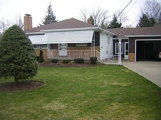 2nd image of 2201 Garden Dr