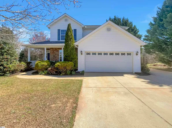 22 Rustcraft Dr, Greer, SC 29651