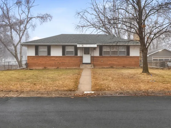 7676 Bacon Dr NE, Fridley, MN 55432