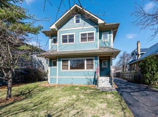 392 Addison Rd, Riverside, IL 60546