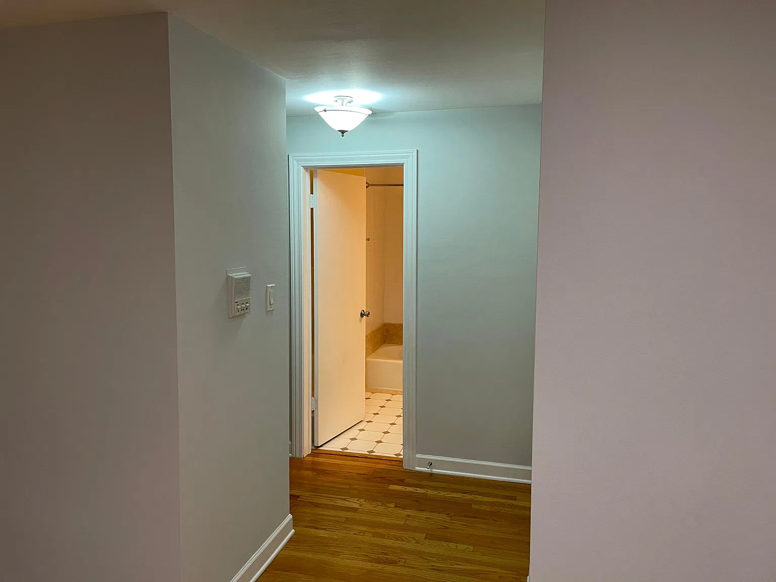 710 W Dempster St — Photo 4