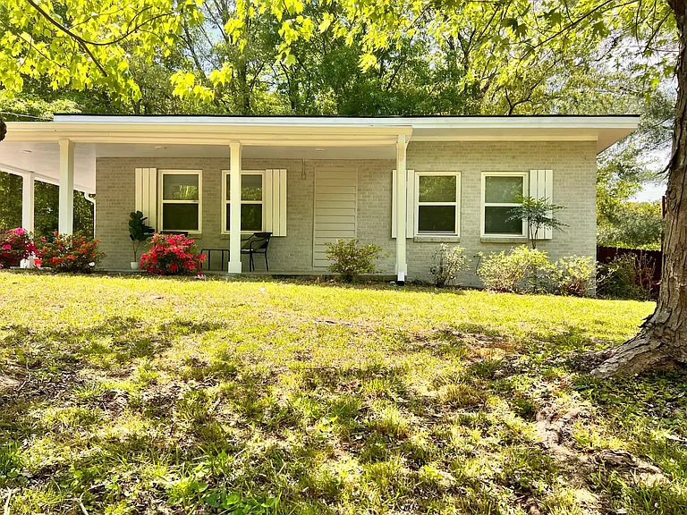 1312 Pine Valley Rd — Photo 2