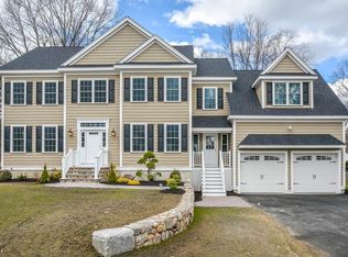 7 Gleason Rd, Bedford, MA 01730