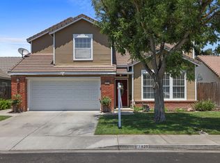 1825 Noble Ln, Turlock, CA 95380