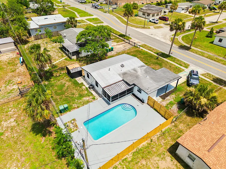 1810 Dixon Blvd — Photo 7