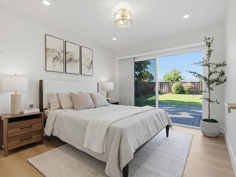 7947 Serena Ct — Photo 20