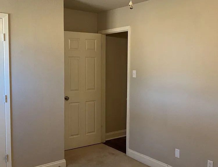 2301 Lago Trl — Photo 10