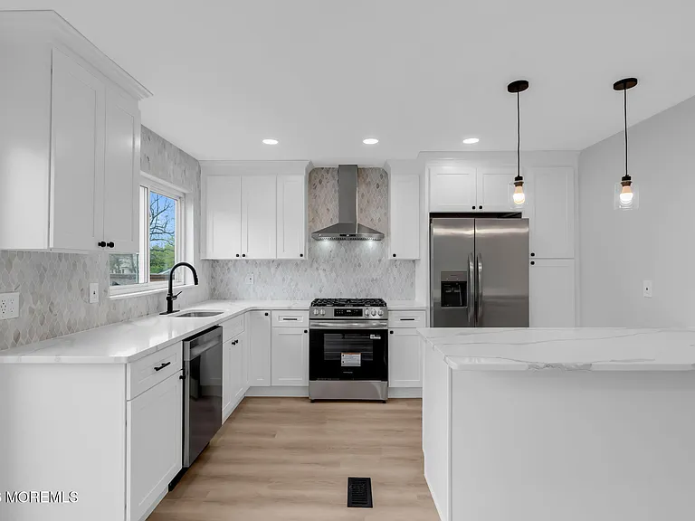 190 Spruce St #4 — Photo 13