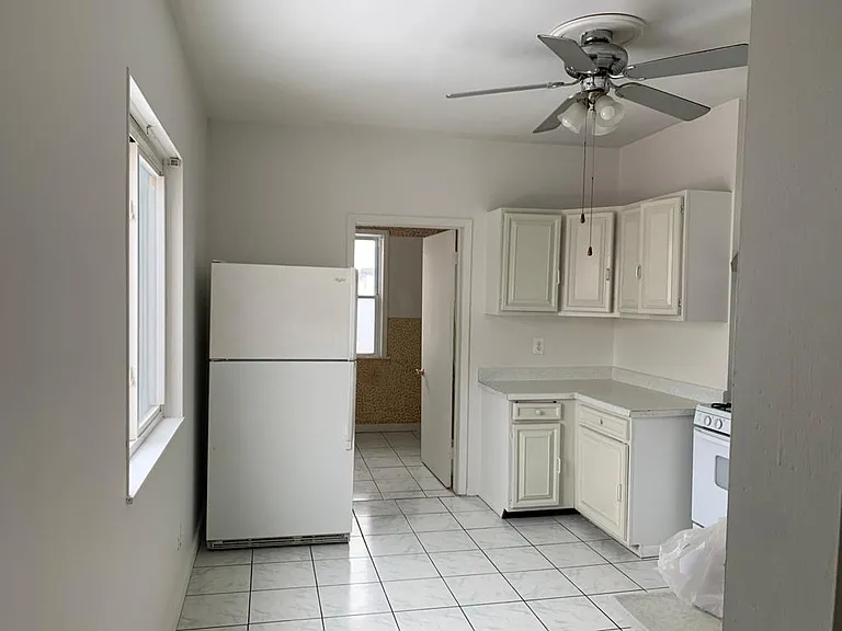8430 Stephens Rd — Photo 6