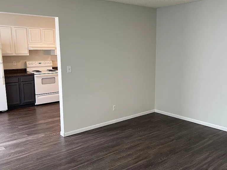 444 S Johnson St #4 — Photo 6