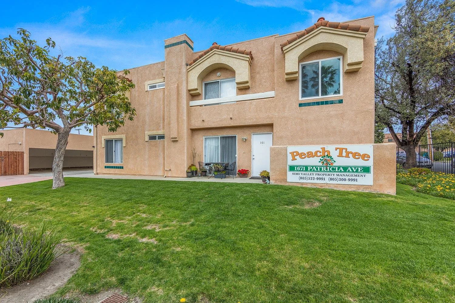 3 bed, 1080 sqft, $2,995 — Photo 1
