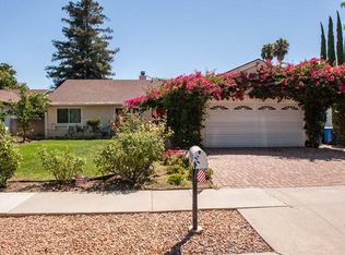 30646 Rainbow View Dr, Agoura Hills, CA 91301