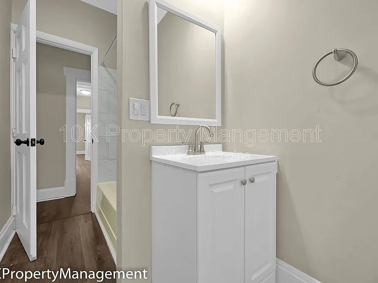 51 N Princeton Ave — Photo 19
