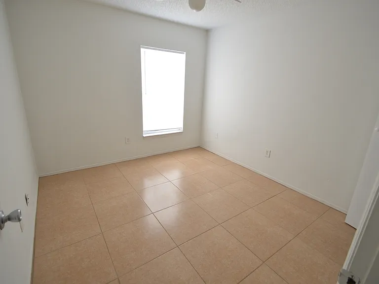 3651 N Goldenrod Rd #E107 — Photo 6