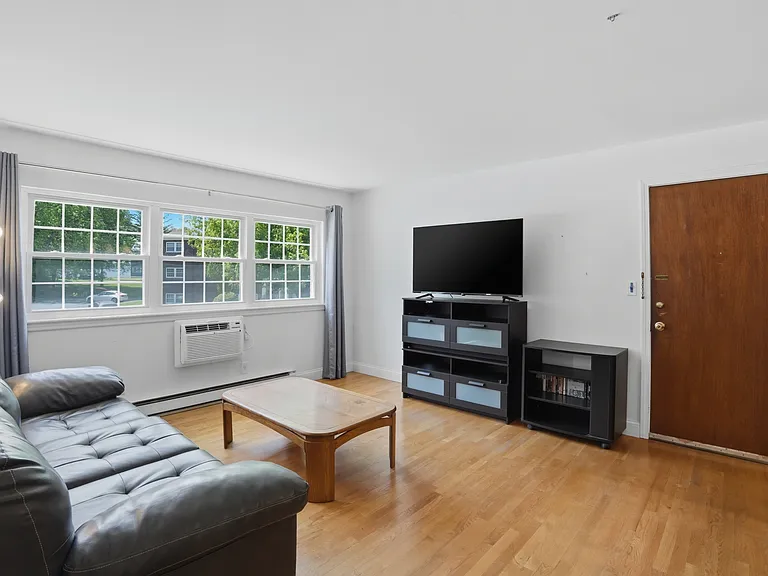 147 Milk St #18 — Photo 12