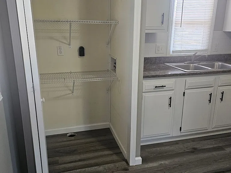 408 Troy Rd #C — Photo 21