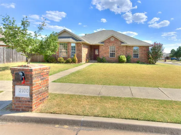 2100 Bradford Way, Edmond, OK 73003