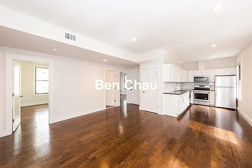 24 Clary St #3B Photo 1
