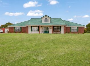 1005 Us Highway 82 E, Blossom, TX 75416