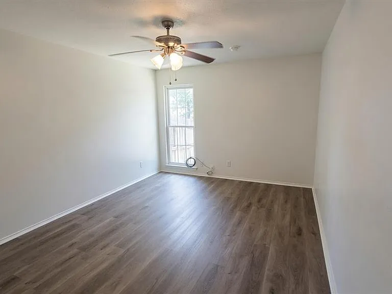 215 Mountainview Dr — Photo 14