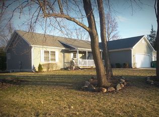 56865 Feather Ct, Three Rivers, MI 49093