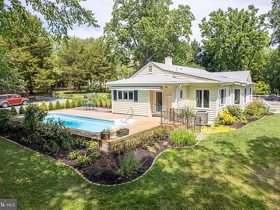 5th image of 10705 Tilden Ln