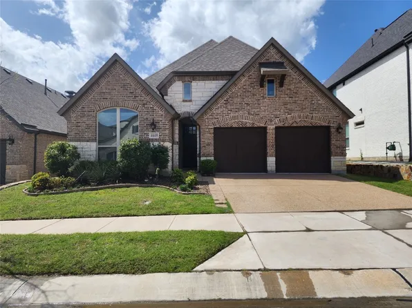 4449 Tall Knight Ln, Roanoke, TX 75010