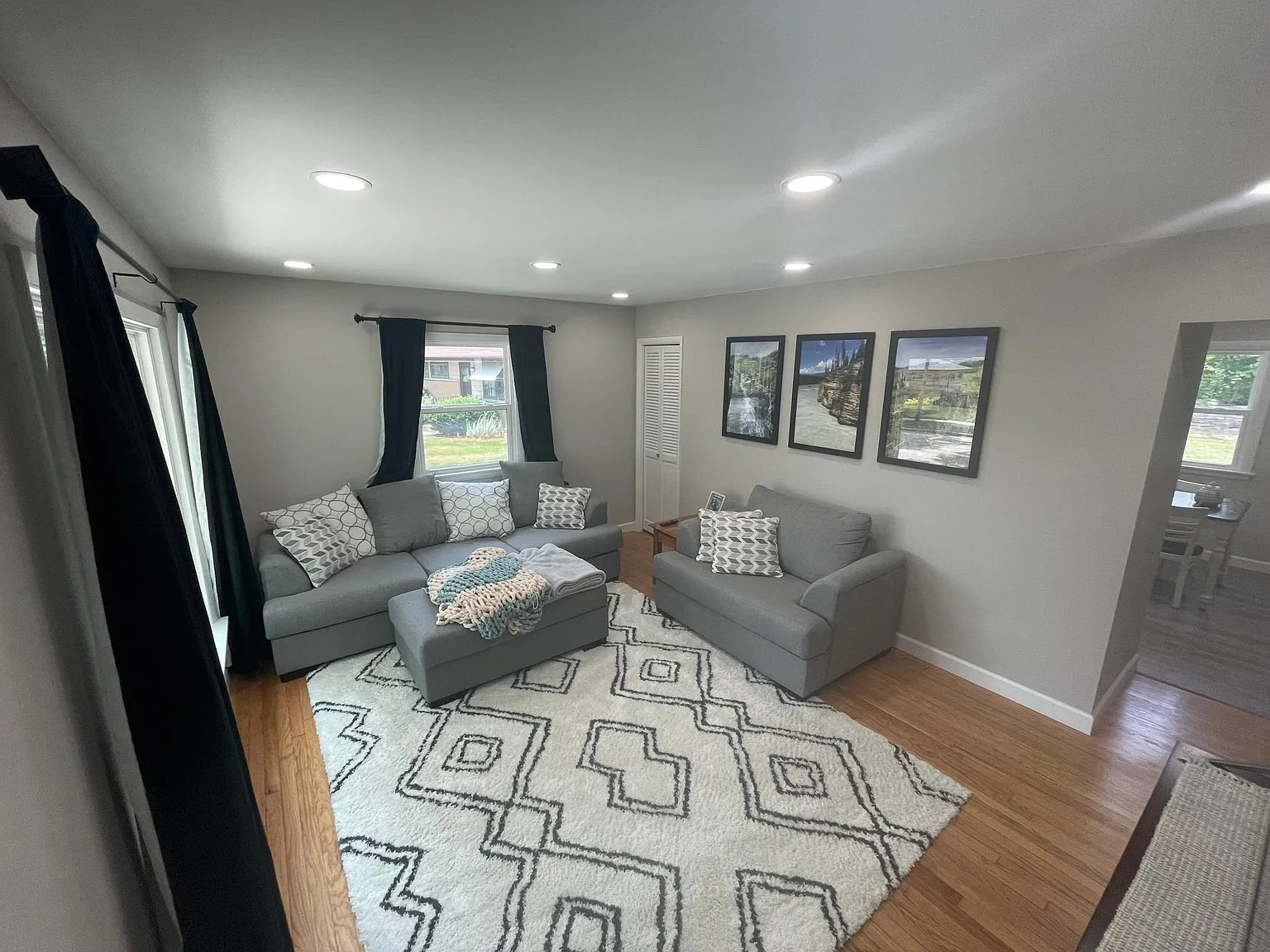 1540 N Bel Ayr Dr — Photo 4