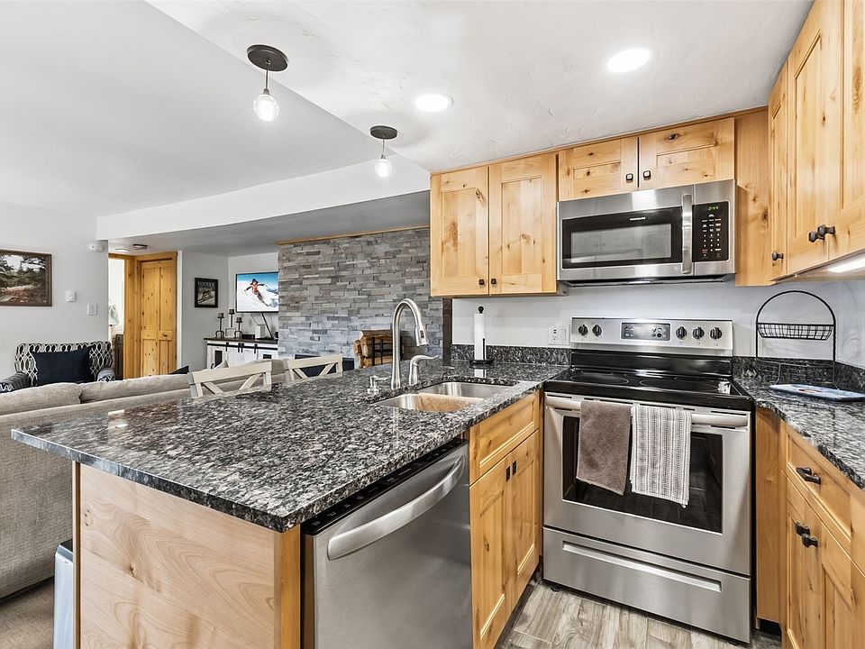 1st image of 423 Wild Irishman Rd Unit 1010