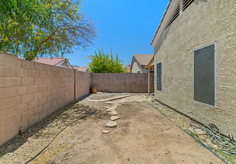 3039 E Hononegh Dr — Photo 22