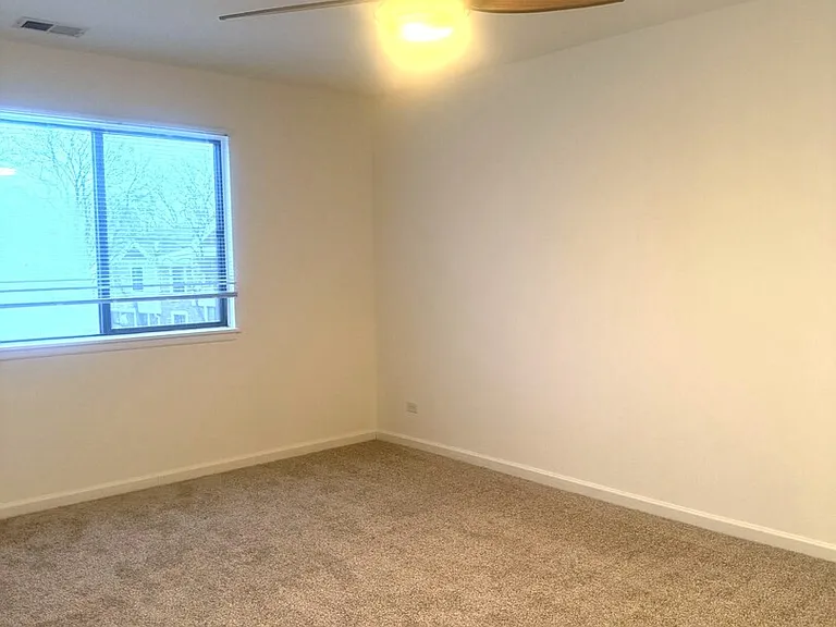 327 Wildberry Ct #D2 — Photo 14