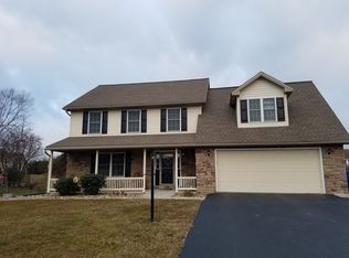62 Longstreet Dr, Carlisle, PA 17013