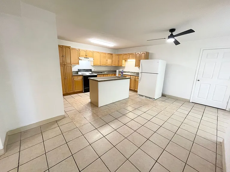 98-231 Kaluamoi Pl — Photo 5
