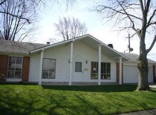 300 Hargrove Dr, Englewood, OH 45322