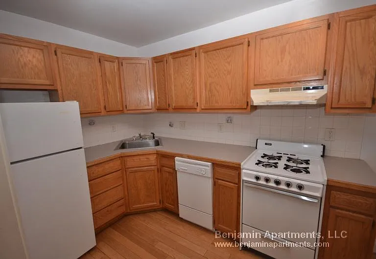 212 Allston St #S — Photo 6