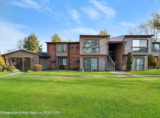 108 Manchester Ct, Red Bank, NJ 07701