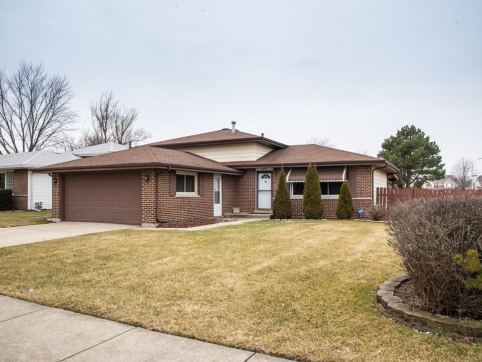 1st image of 20000 Crescent Ave