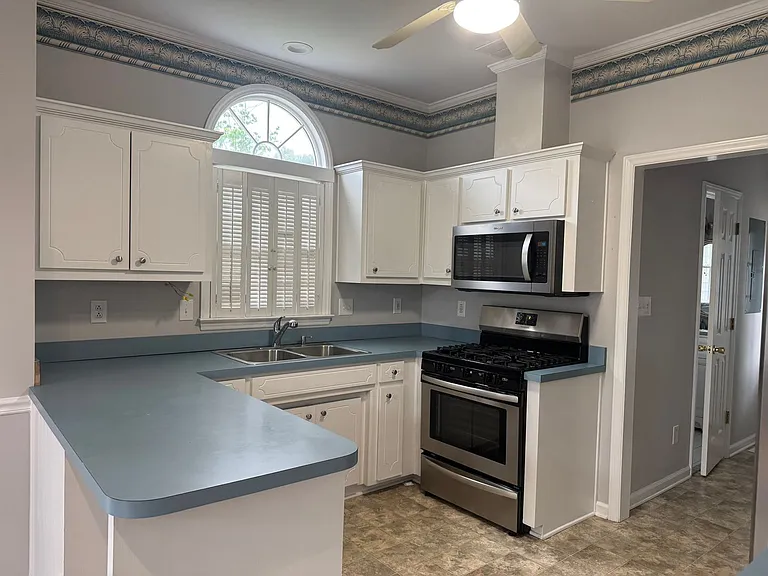 2105 Rail Ct — Photo 6