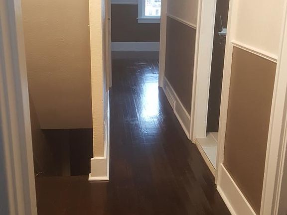 2nd image of 4820 Burt Street # Fl 2nd