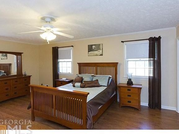 5th image of 405 Kelly Dr