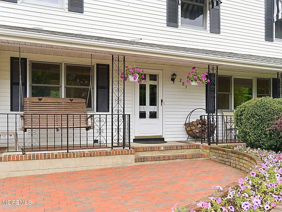 5th image of 203 Doe Road
